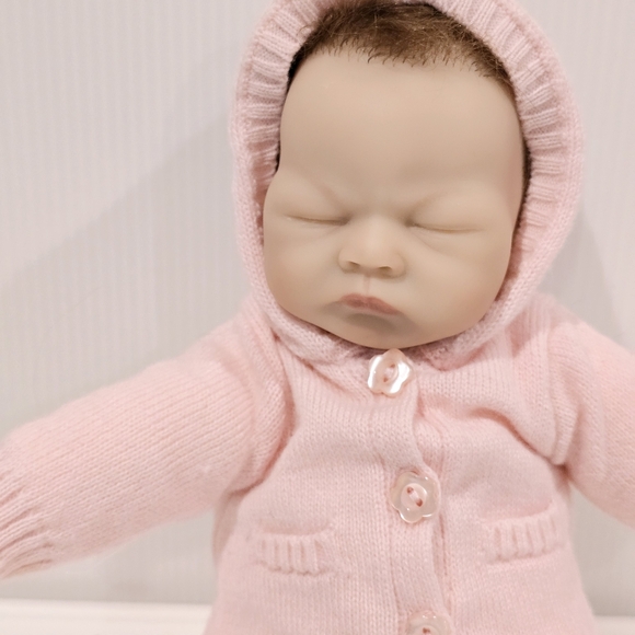 Tiny Miracle Emmy Baby Girl Ashton-Drake RealTouch Lifelike Doll Linda Webb 10" - Picture 11 of 15
